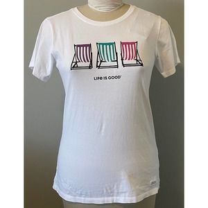 Life is Good NWT Crusher Tee Medium Beach Chairs White New